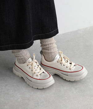 タンクソール　スニーカー(ホワイト×シルバー-230)