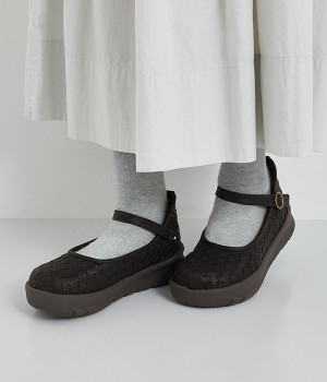 メッシュ　ストラップシューズ(ブラック-L)