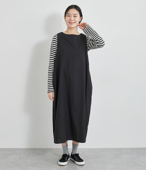 リネンブレンドアシメ切替コクーンジャンパースカート(クロ-ONESIZE)