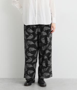 ラインリーフセミワイドパンツ(クロ-F)