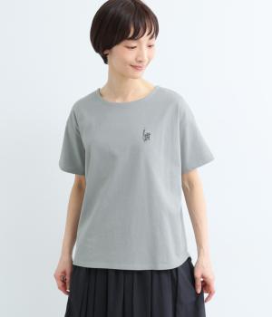 後ろ姿ねこ刺しゅう半袖プルオーバー