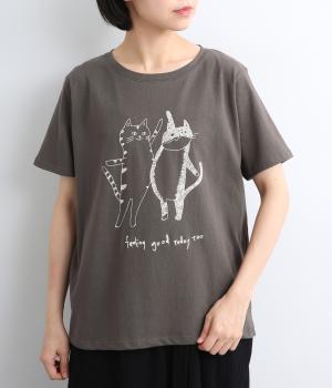 コットン天竺　ハイタッチネコプリントTEE(チャコール-F)