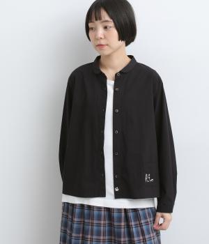 ワンポイントネコ刺しゅうブラウス（クロ・F）