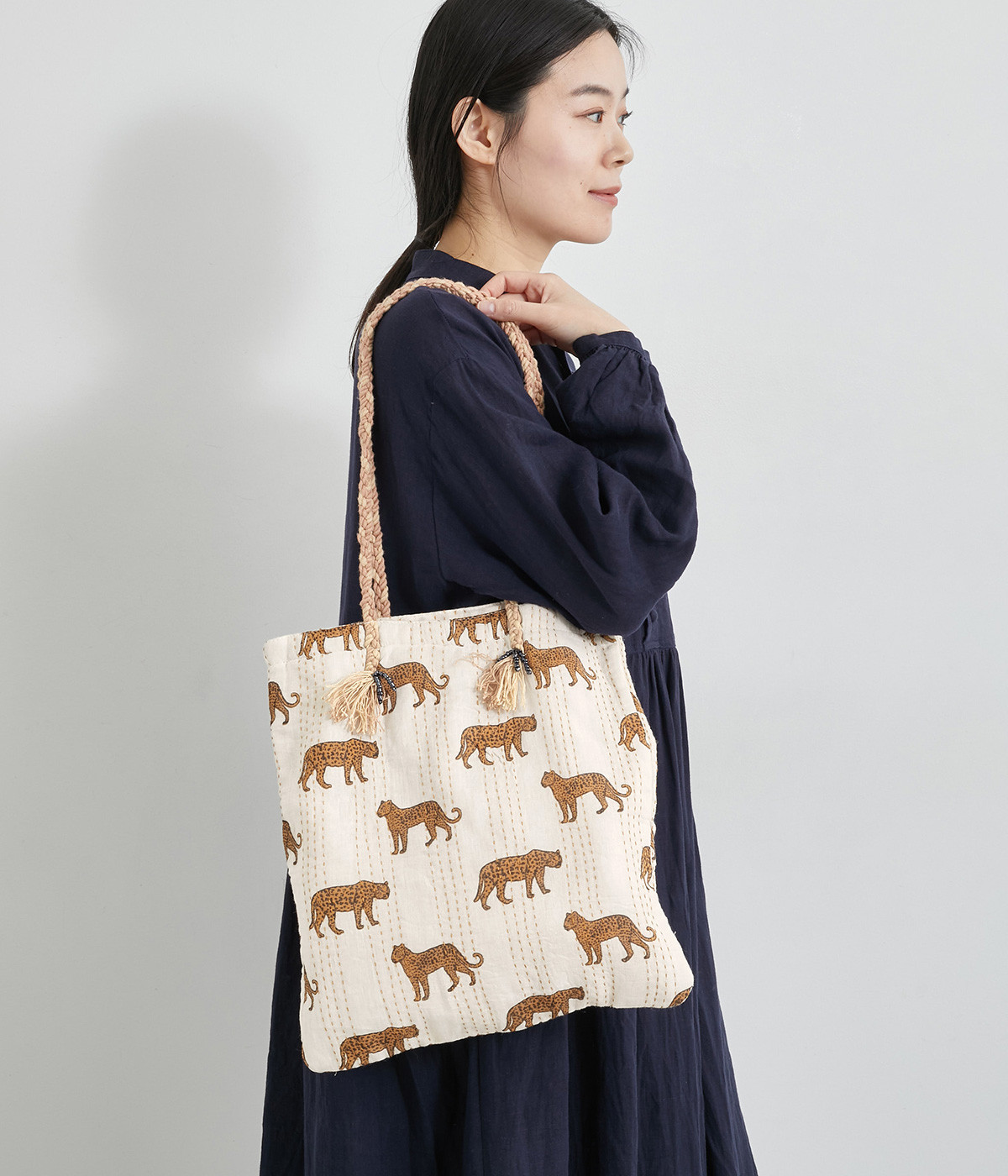 カンタ風　インドトート(ホワイト-ONESIZE)