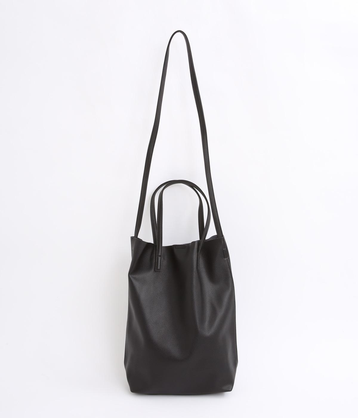 シンセティックレザーショルダーバッグ(ブラック-F)