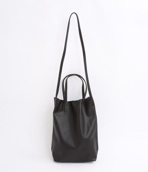 シンセティックレザーショルダーバッグ(ブラック-F)