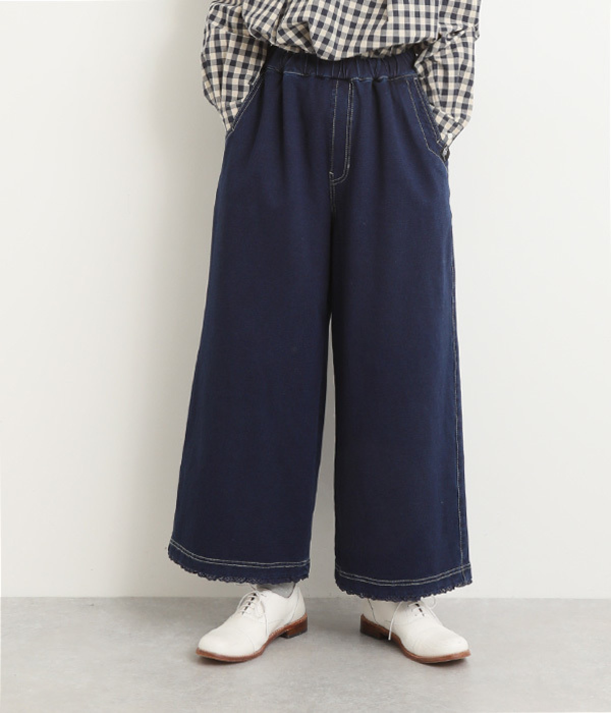 インレイデニムストレッチワイドストレートパンツ(ネイビー-ONESIZE)