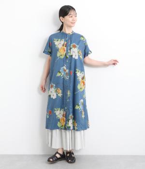 コットンローンルシオール加工ブラーフラワープリント半袖ワンピース(ブルー-ONESIZE)