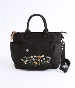 ｢glanta｣フローラルハーモニー刺繍スクエアトートショルダーバッグ(ブラック-ONESIZE)
