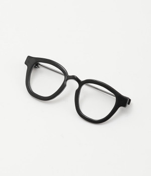 ブローチ　メガネ(ブラック-ONESIZE)