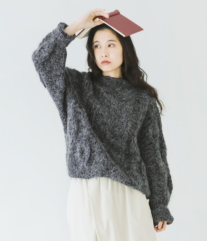 Suri ペルーハンドニット　モックネックプルオーバー(ブラック-ONESIZE)