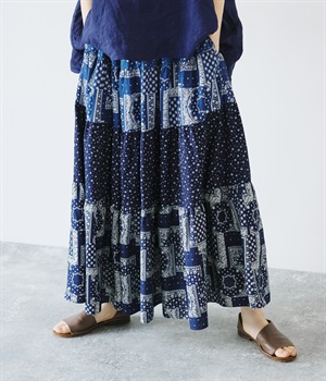 コットンインディゴフラワースカート(ブルーミックス-ONESIZE)