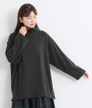 エンブロイダリータートルネック(ブラック-ONESIZE)