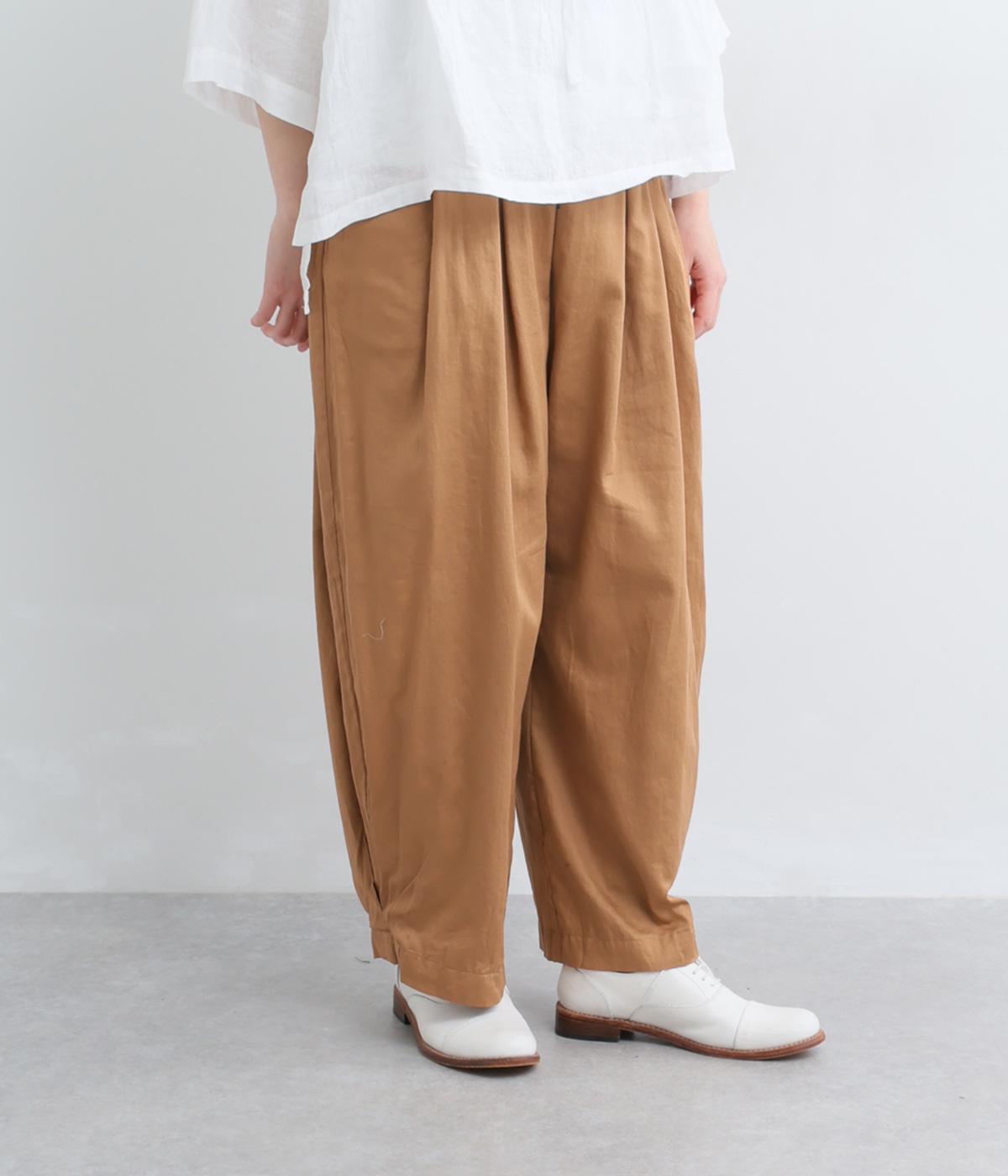サテン　タックパンツ(キャメル-F)