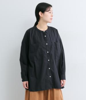 タイプライター　バンドカラーワイドシャツ(ブラック-F)