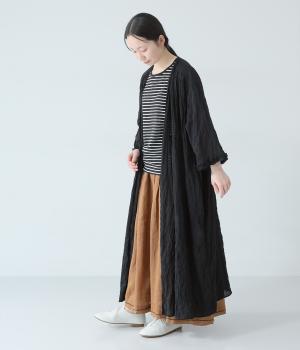 シャーリングクロス　ロングカーディガンワンピース(ブラック-F)