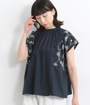 コットンブロード袖刺繍胸ギャザー2wayブラウス