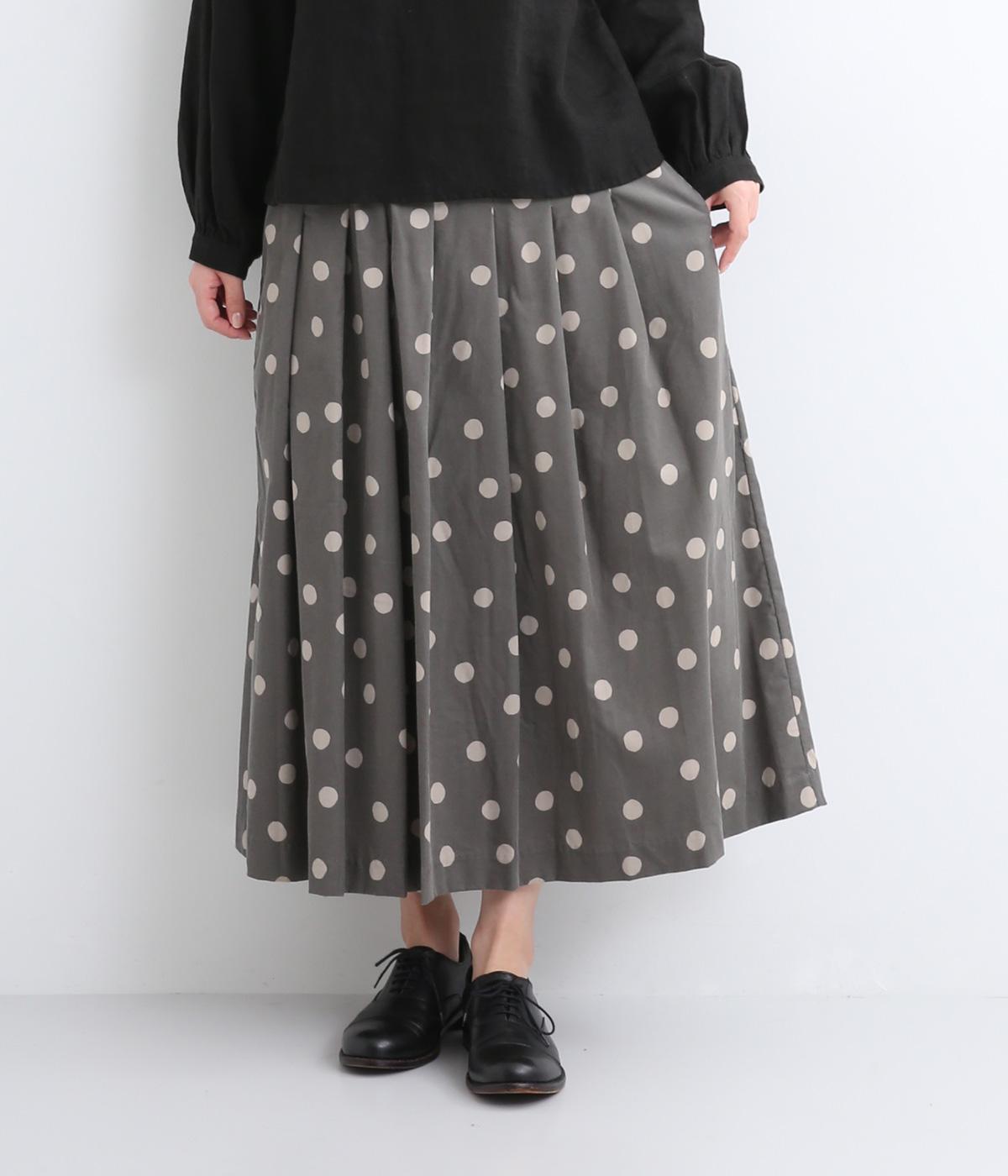 コットンシャツコール手書きミディアムドットプリントタックスカート(グレージュ×ベージュ-F)