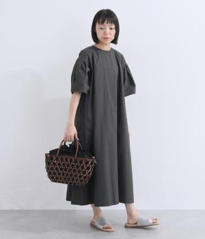 コットンタイプライター　パフスリーブワンピース