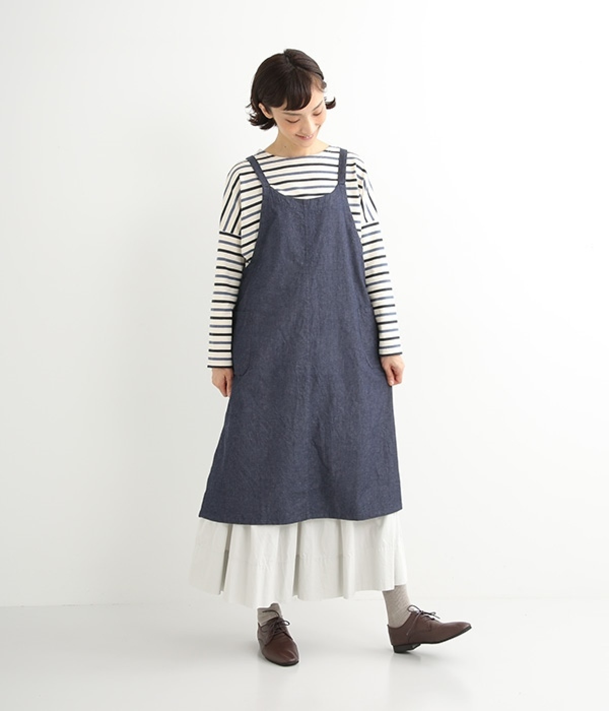 デニム　ラウンドネックエプロン(ネイビー-ONESIZE)
