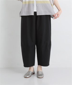 コットンオックス配色ポケットコクーンパンツ(ブラック-ONESIZE)