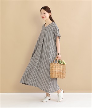 リネンドビーストライプワンピース(ブラック-ONESIZE)