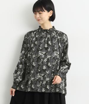 コットン細番手プリントシャーリングブラウス(ブラック-F)