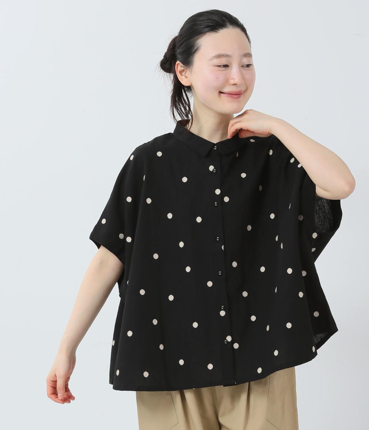 コットンリネンドット刺繍　チビ襟ブラウス(ブラック-F)