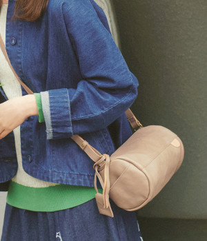 【リンネル掲載】カウレザーロールショルダー(グレージュ-ONESIZE)