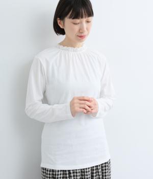 襟レースインナーロングスリーブＴシャツ(ホワイト-F)