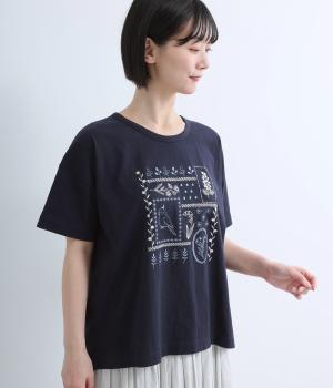 パッチワーク風刺繍Tee(ネイビー-F)