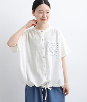 裾シャーリングポケット刺繍ブラウス(ホワイト-F)