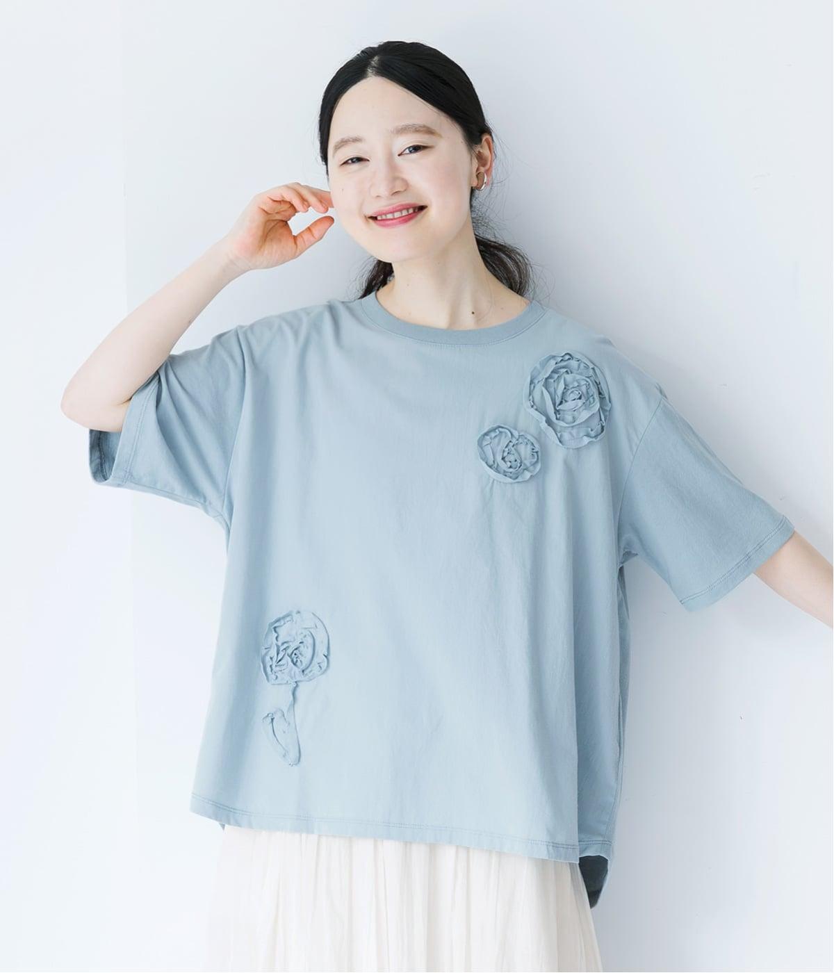 前身布帛立体フラワー刺繍Tシャツ｜NUEVO BLANCA（ヌエヴォブランカ