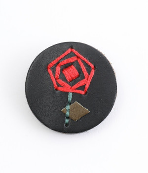 sa i te ブローチ(バラレッド-ONESIZE)