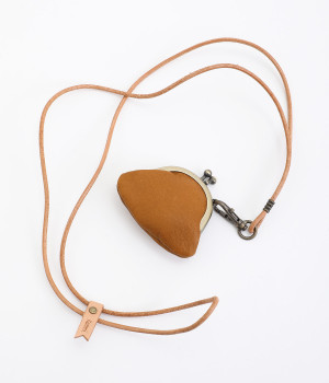 フカフカ　こがま口ネックレス(ミルクチョコ-ONESIZE)