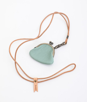 フカフカ　こがま口ネックレス(サックス-ONESIZE)