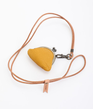 フカフカ　こがま口ネックレス(キャラメル-ONESIZE)