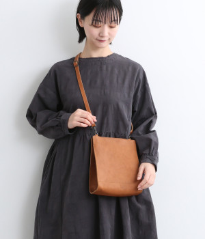 ペーパー　ショルダーバッグ(キャメル-ONESIZE)