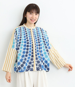 フロウイングフラワーブラウス(ブルー-ONESIZE)