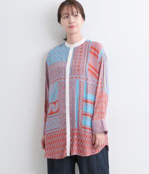 ポタリ―プリントブラウス