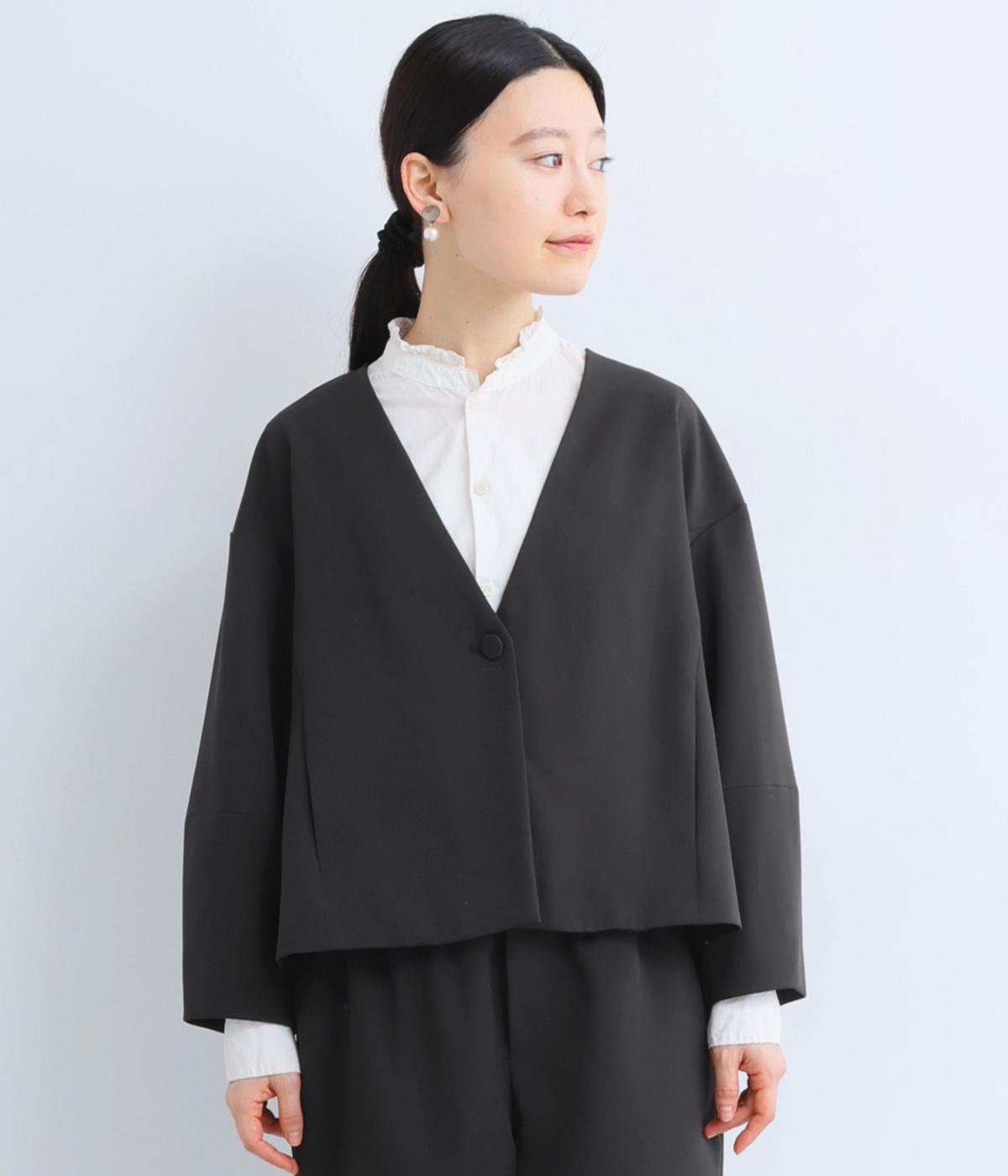 Ｖネックデザインジャケット(ブラック-M)