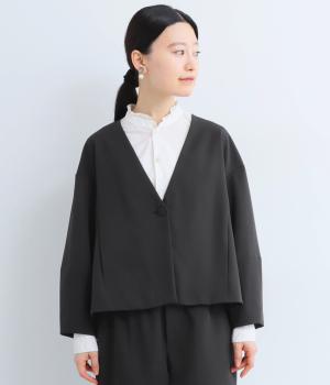 Ｖネックデザインジャケット(ブラック-M)