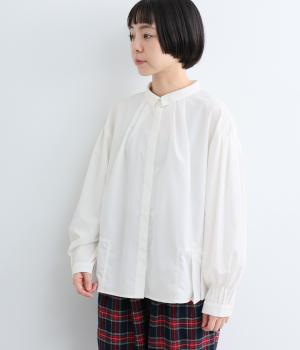 サイドヘムプリーツデザインブラウス（オフホワイト・M）