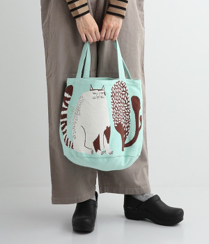 MiWトートバッグ(公園の大きな樹のネコたち-ONESIZE)