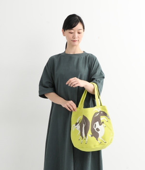 MiWトートバッグ(岩山のスキップのヤギたち-ONESIZE)