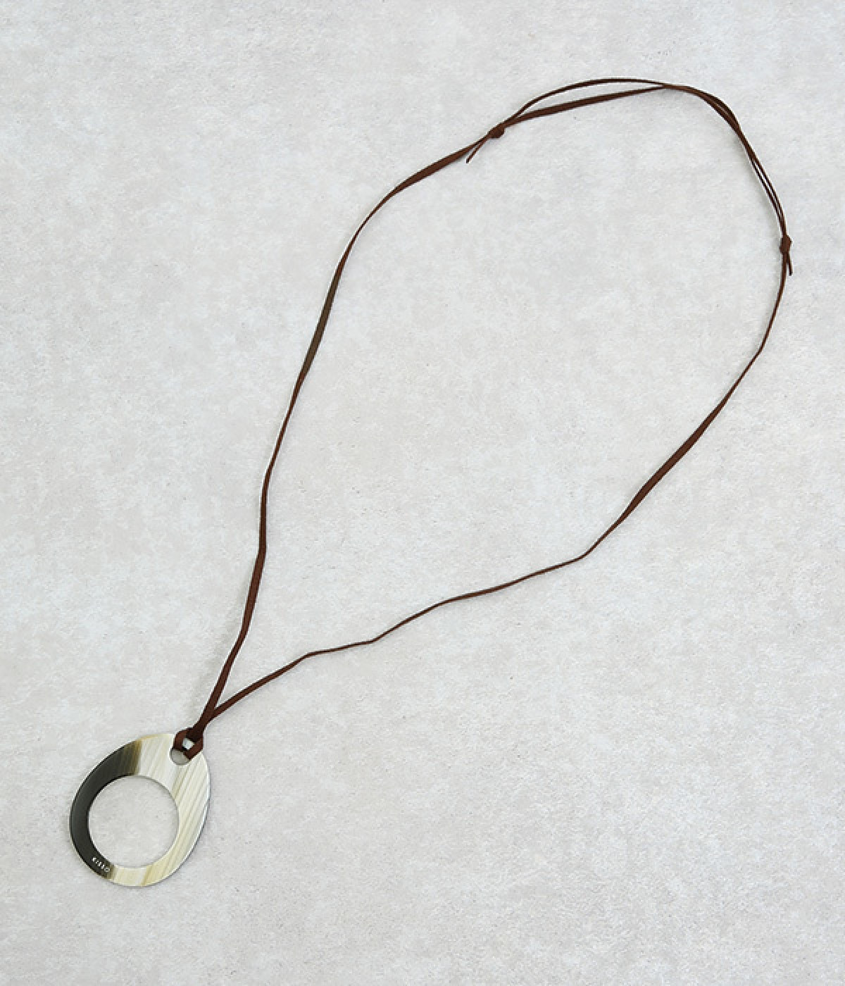 ペンダントルーペ　エッグ(イエローホーン-ONESIZE)