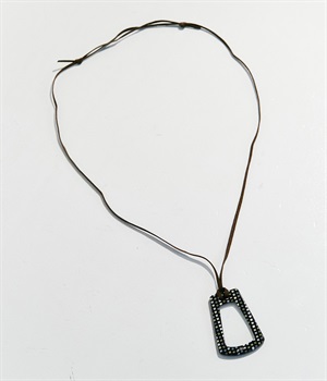 ペンダントルーペ　台形型(ブラックラデン-ONESIZE)