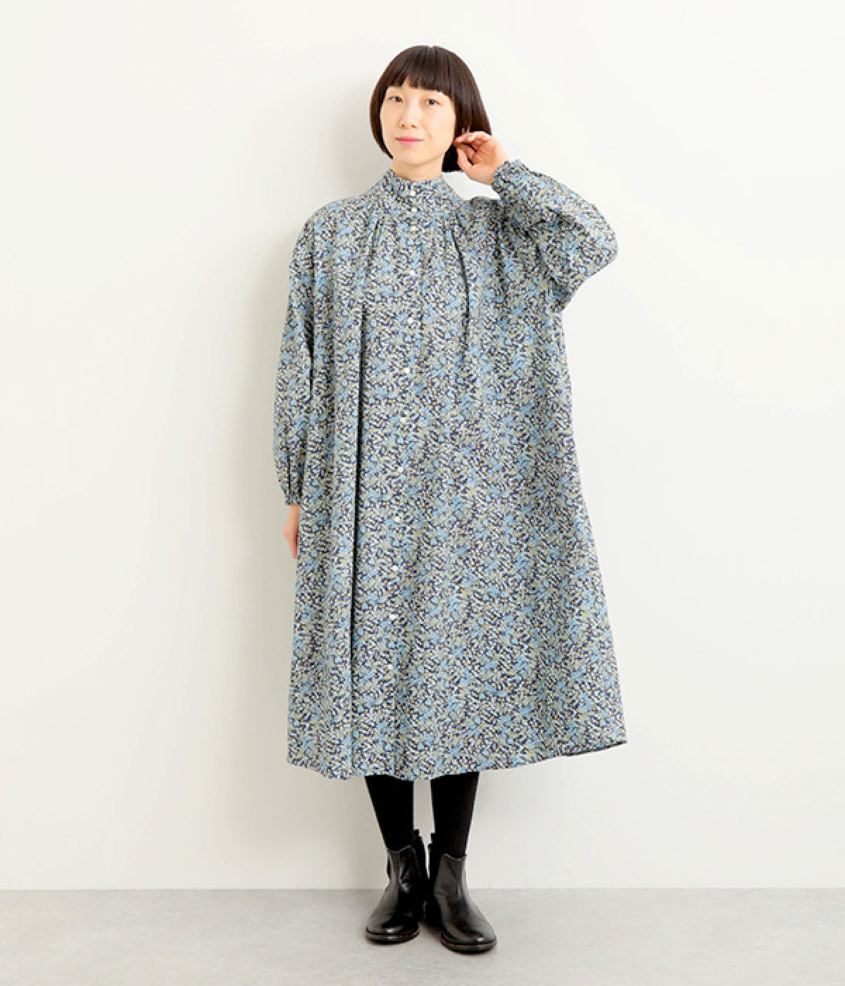 リバティファブリックスフラワープリントワンピースドレス(ネイビー-ONESIZE)