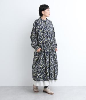 コットンフラワープリントギャザーワンピースドレス(ネイビー-ONESIZE)