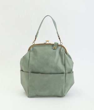 合皮ドット　がま口リュック(グリーン-ONESIZE)